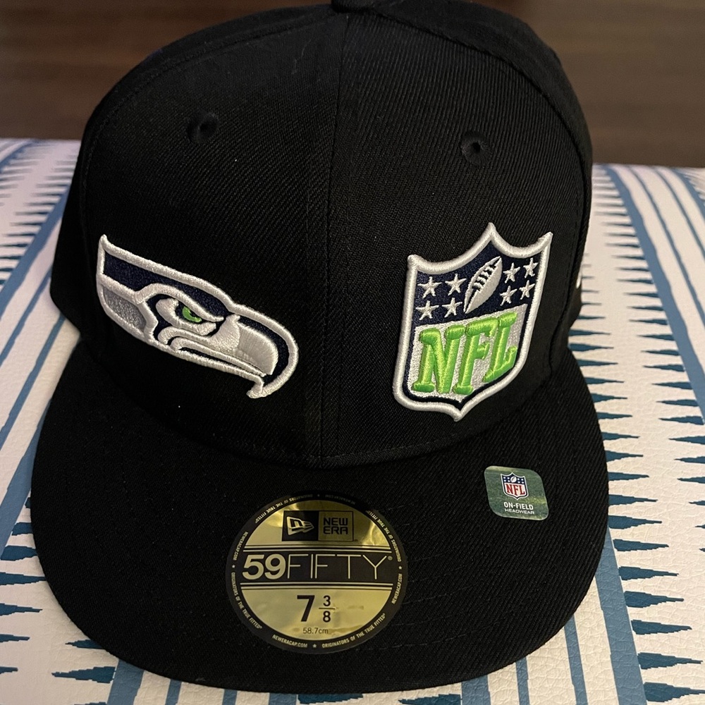*NWT* SEATTLE SEAHAWKS NFL New Era Hat 59FIFTY 2023 Sideline Cap Fitted 7 3/8"